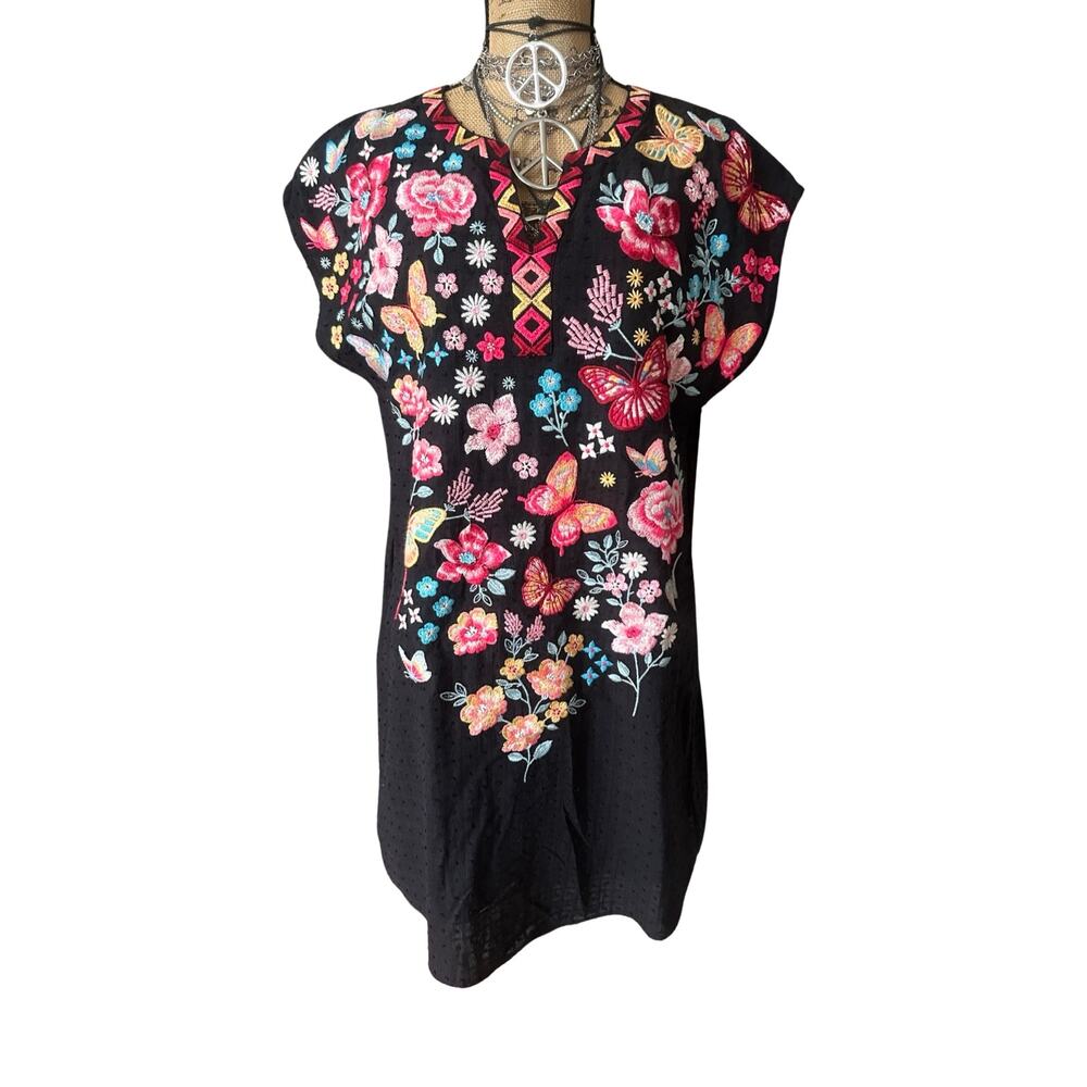NWOT - SAVANNA JANE - women's Shift Embroidered dress - SIZE SMALL - Picture 5 of 16